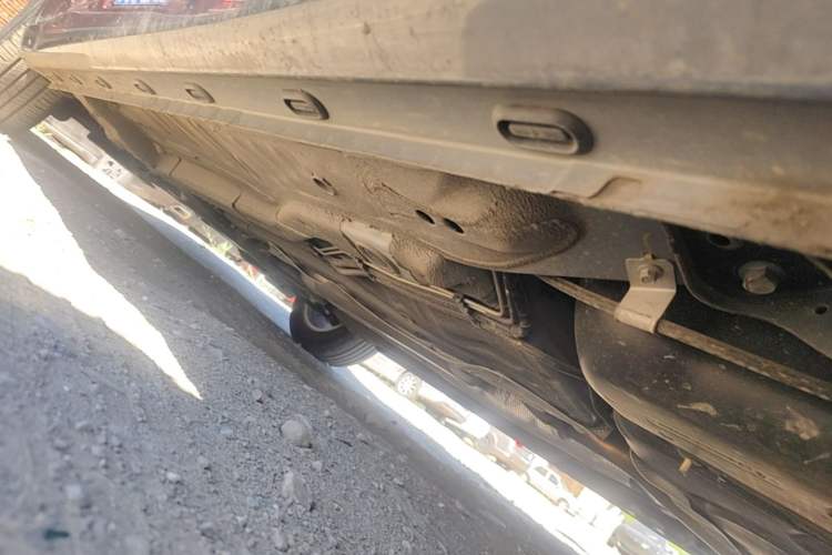 Used Roewe i5 2023 1.5L Manual Comfort Edition Chassis Rear Left