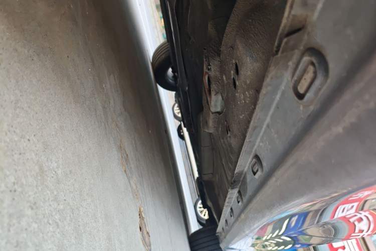Used Roewe i5 2023 1.5L Manual Comfort Edition Chassis Rear Right