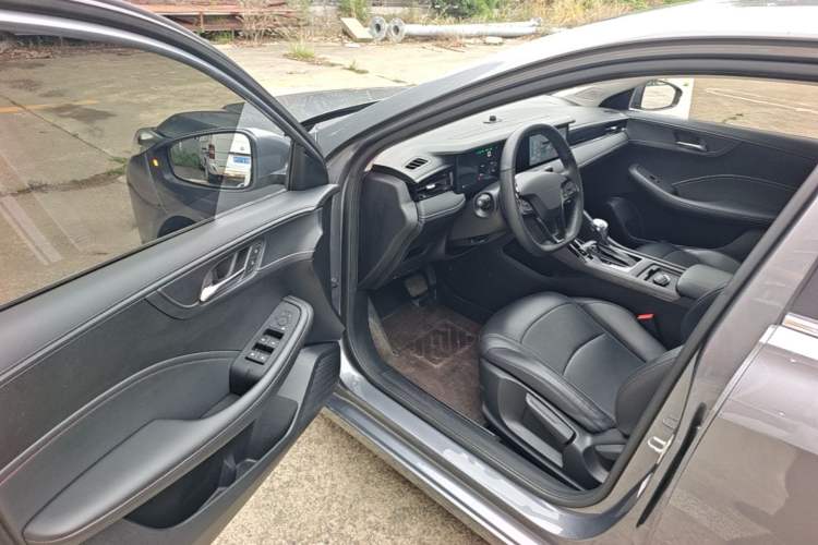 Used Roewe i5 2023 1.5L CVT Luxury Edition Driver Seat