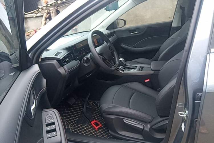 Used Roewe i5 2023 1.5L CVT Luxury Edition Driver Seat