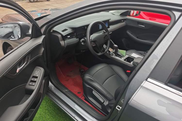 Used Roewe i5 2023 1.5L CVT Luxury Edition Driver Seat