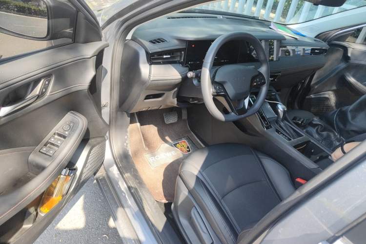 Used Roewe i5 2023 1.5L CVT Luxury Edition Driver Seat