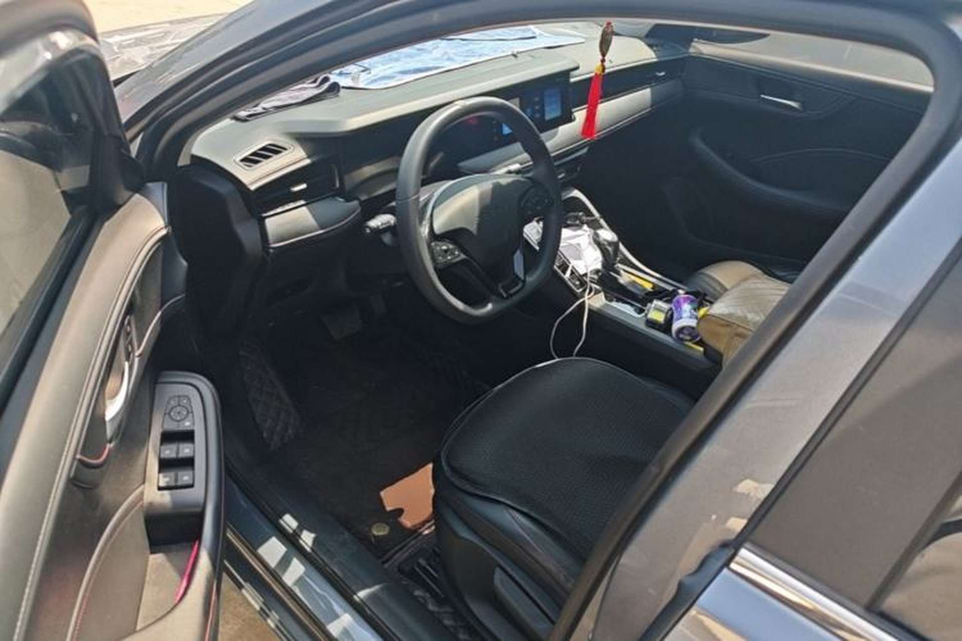 Used Roewe i5 2023 1.5L CVT Luxury Edition Driver Seat