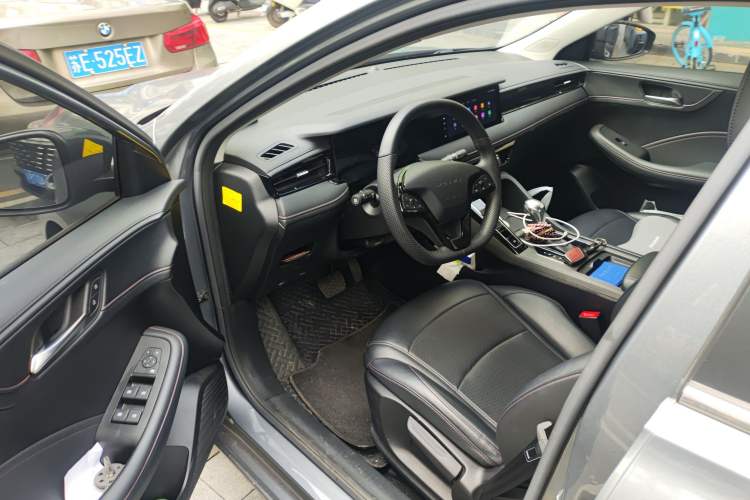 Used Roewe i5 2023 1.5L CVT Luxury Edition Driver Seat