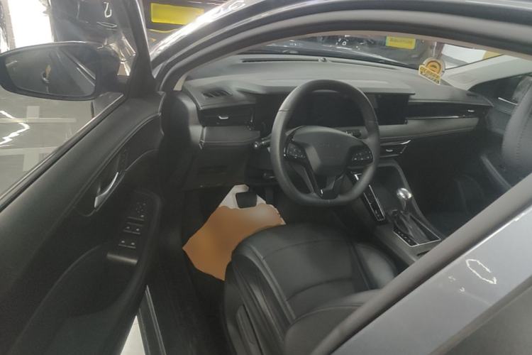 Used Roewe i5 2023 1.5L CVT Luxury Edition Driver Seat