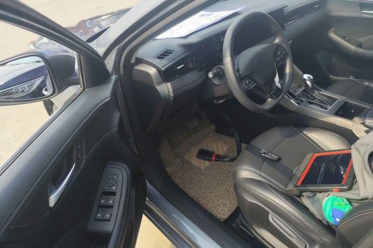 Used Roewe i5 2023 1.5L CVT Luxury Edition Driver Seat