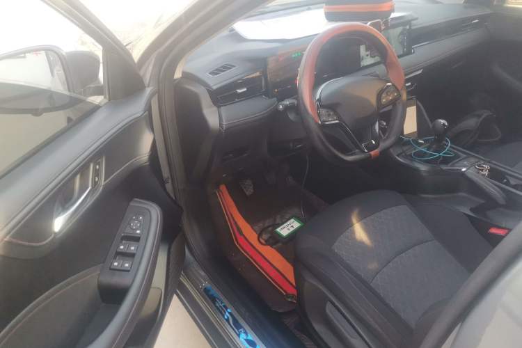 Used Roewe i5 2023 1.5L Manual Comfort Edition Driver Seat