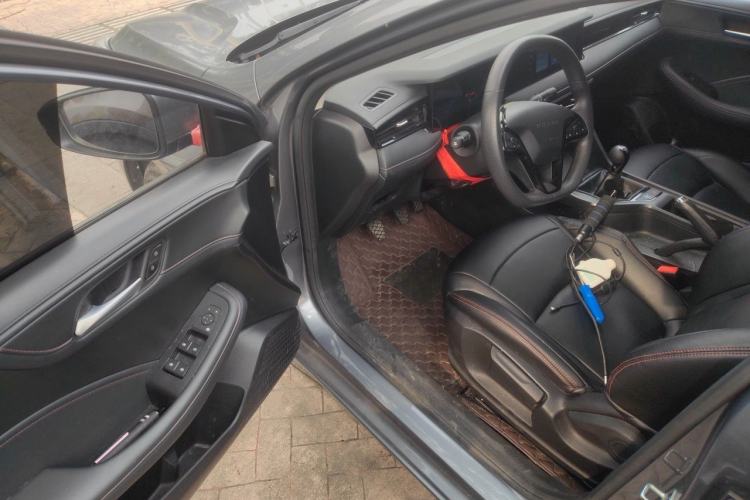 Used Roewe i5 2023 1.5L Manual Comfort Edition Driver Seat