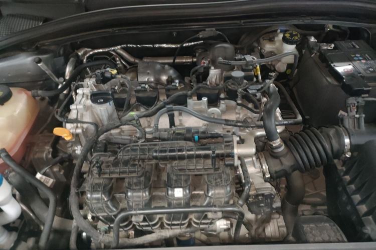 Used Roewe i5 2023 1.5L CVT Luxury Edition Engine Bay
