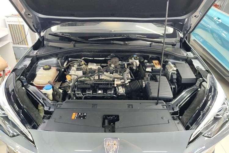 Used Roewe i5 2023 1.5L Manual Comfort Edition Engine Bay