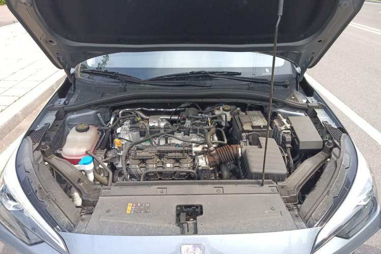 Used Roewe i5 2023 1.5L CVT Luxury Edition Engine Bay