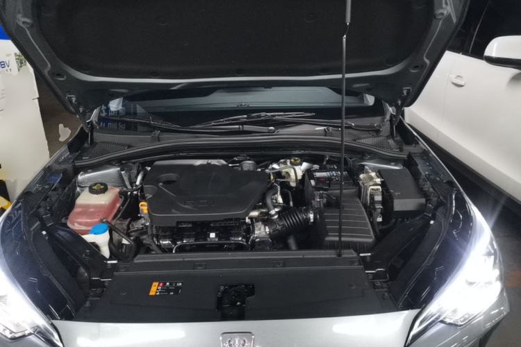 Used Roewe i5 2023 1.5L Manual Comfort Edition Engine Bay