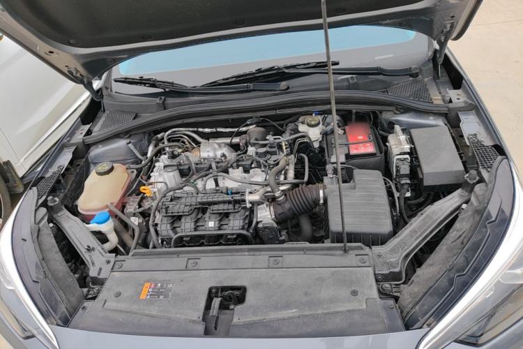 Used Roewe i5 2023 1.5L CVT Luxury Edition Engine Bay