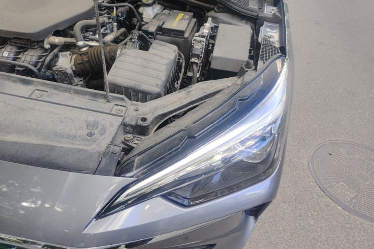 Used Roewe i5 2023 1.5L CVT Luxury Edition Engine Bay Left