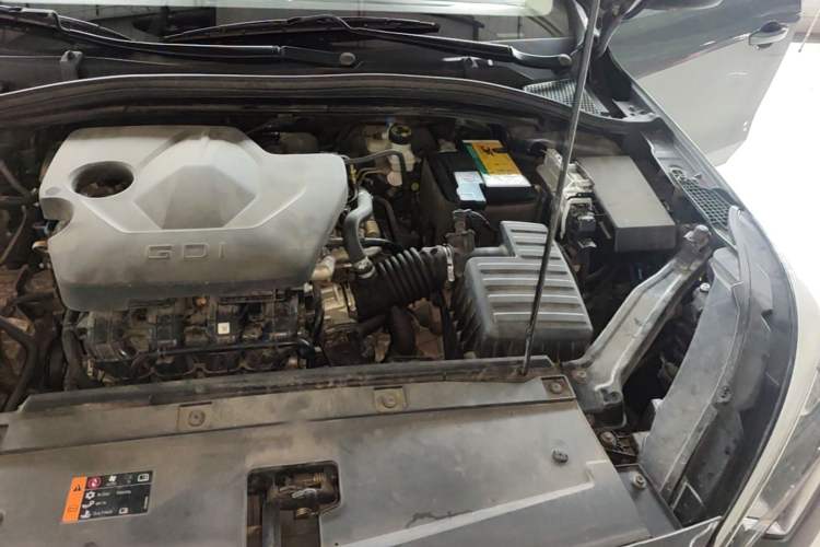 Used Roewe i5 2023 1.5L CVT Luxury Edition Engine Bay Left