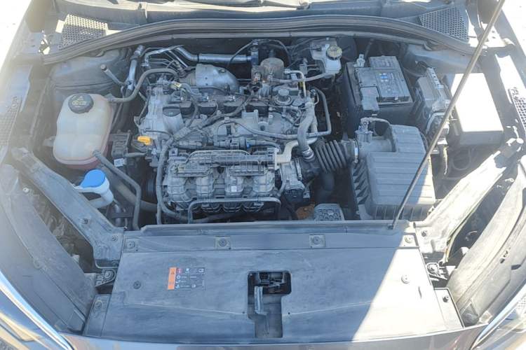 Used Roewe i5 2023 1.5L Manual Comfort Edition Engine Bay