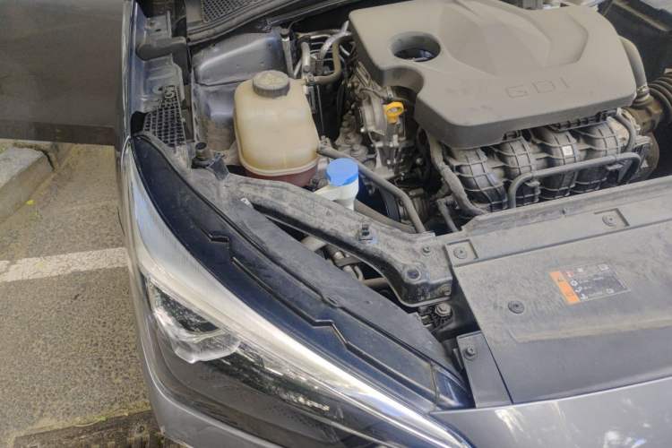 Used Roewe i5 2023 1.5L CVT Luxury Edition Engine Bay Right