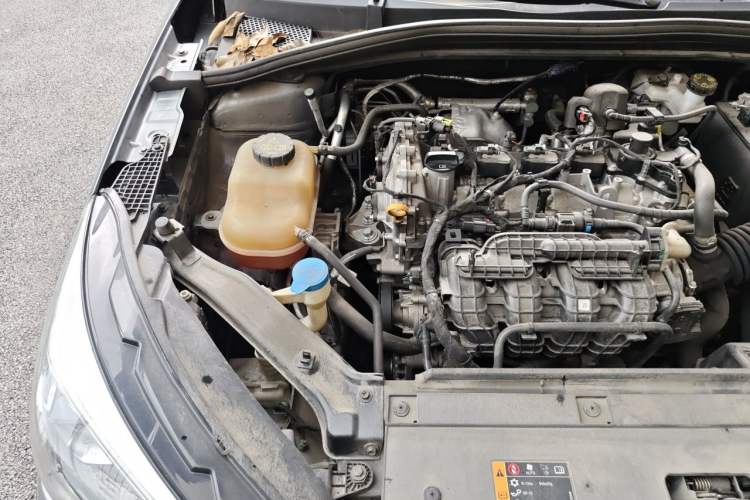 Used Roewe i5 2023 1.5L Manual Comfort Edition Engine Bay Right