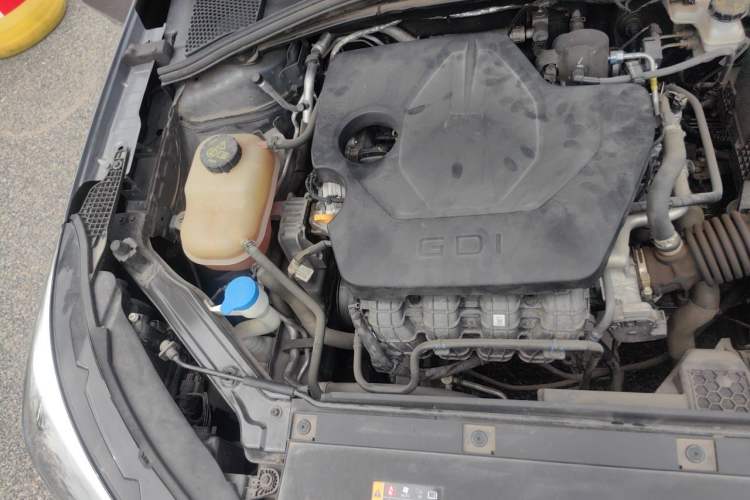 Used Roewe i5 2023 1.5L Manual Comfort Edition Engine Bay Right