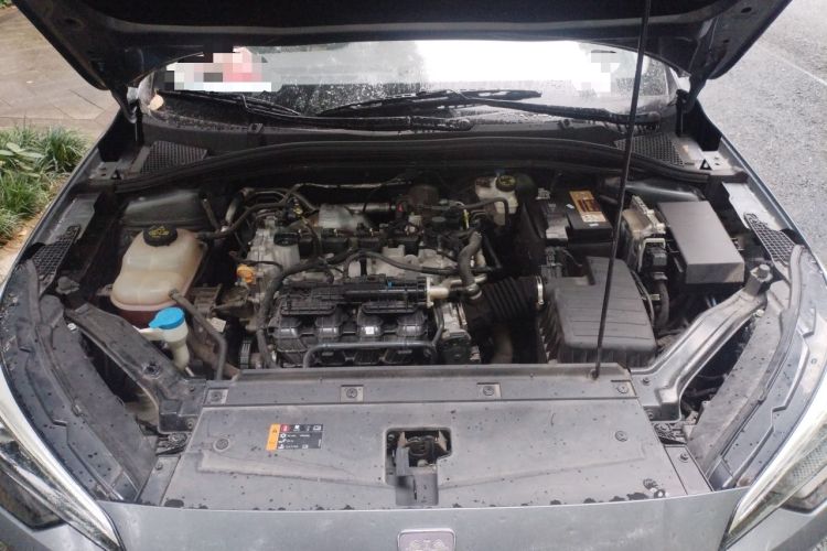 Used Roewe i5 2023 1.5L Manual Comfort Edition Engine Bay