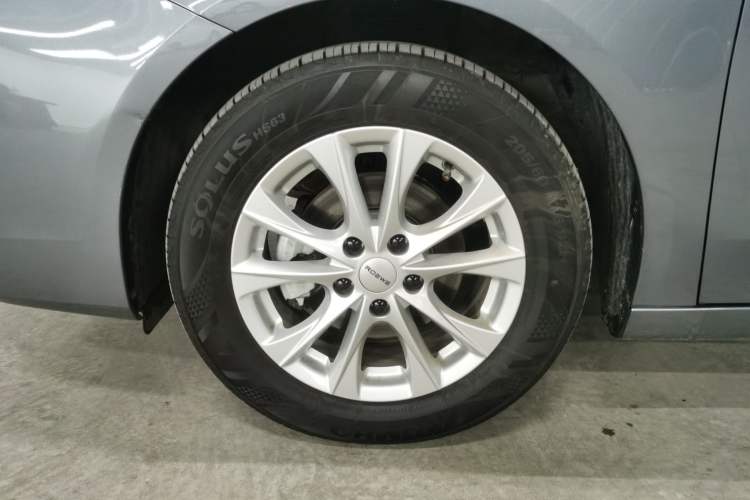 Used Roewe i5 2023 1.5L Manual Comfort Edition Exterior 1