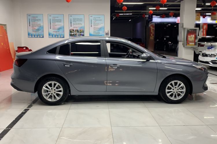 Used Roewe i5 2023 1.5L Manual Comfort Edition Exterior 1