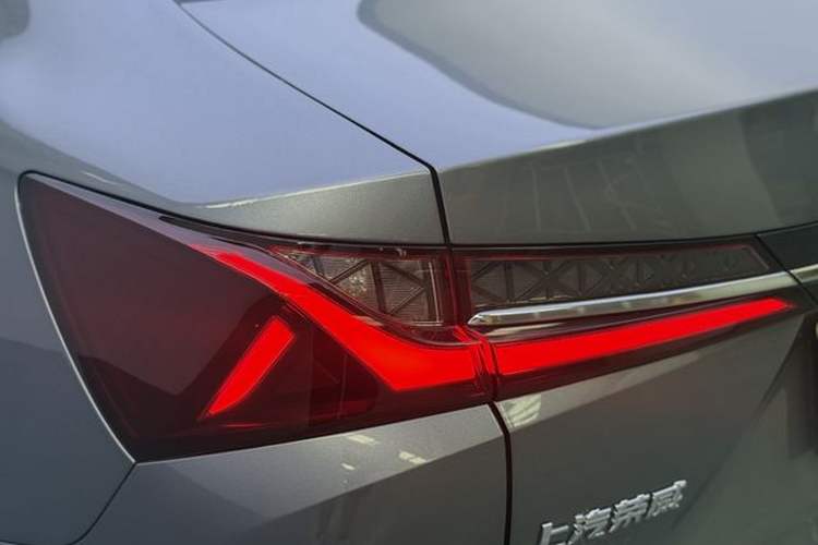 Used Roewe i5 2023 1.5L CVT Luxury Edition Exterior 10
