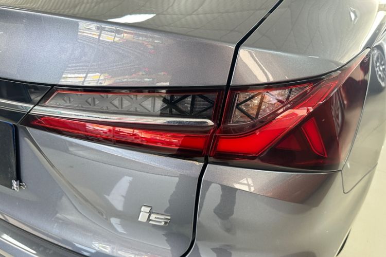 Used Roewe i5 2023 1.5L Manual Comfort Edition Exterior 13