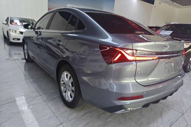 Used Roewe i5 2023 1.5L CVT Luxury Edition Exterior 2