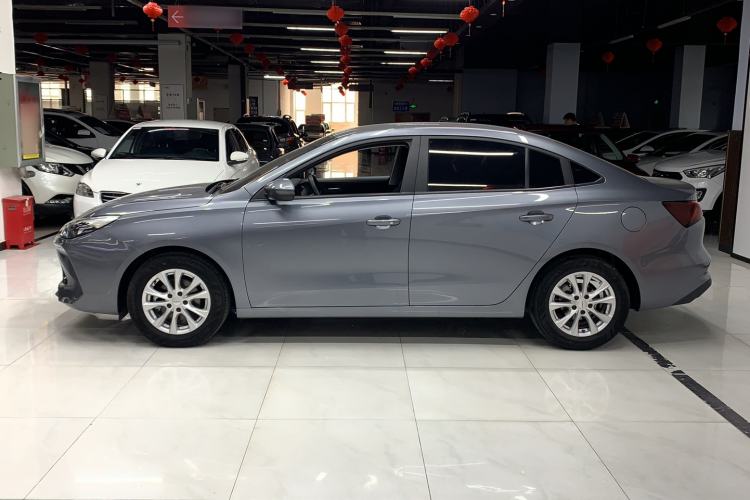 Used Roewe i5 2023 1.5L Manual Comfort Edition Exterior 2