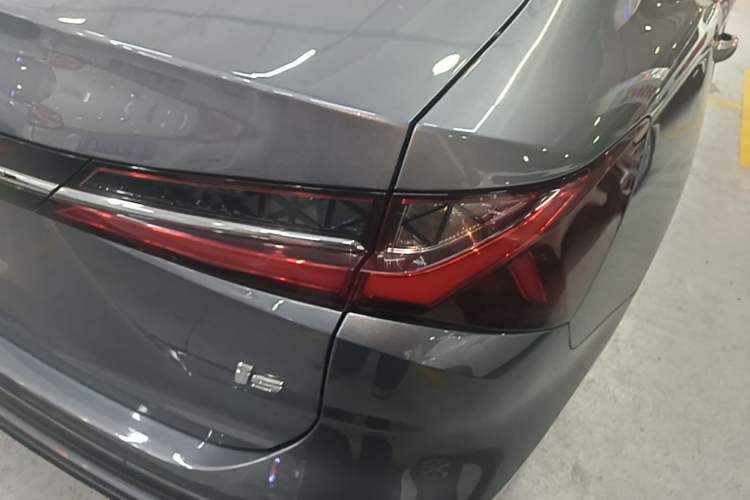 Used Roewe i5 2023 1.5L Manual Comfort Edition Exterior 3