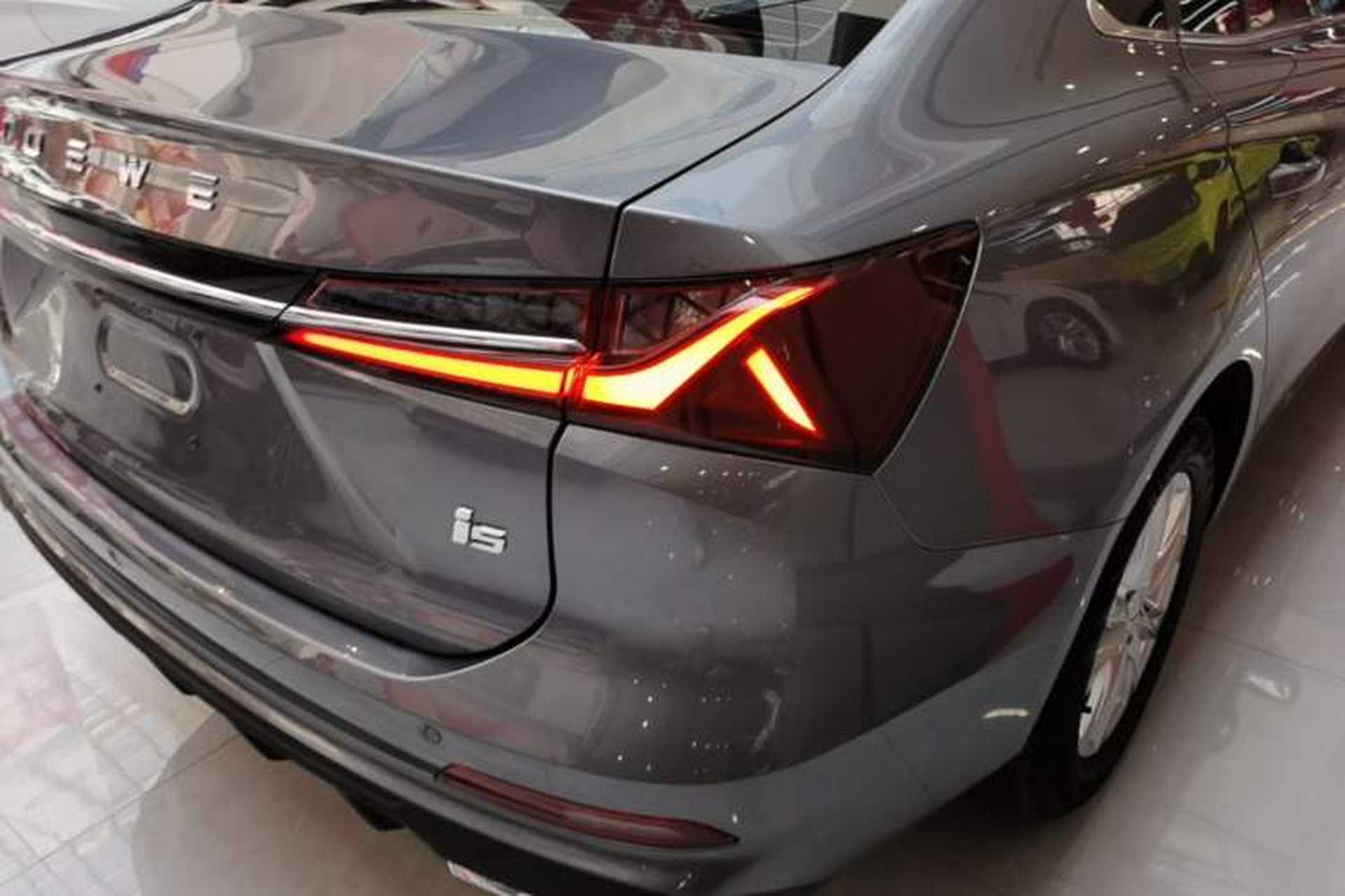 Used Roewe i5 2023 1.5L CVT Luxury Edition Exterior 3