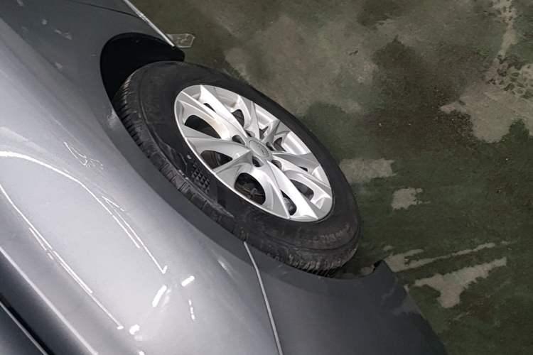 Used Roewe i5 2023 1.5L Manual Comfort Edition Exterior 4