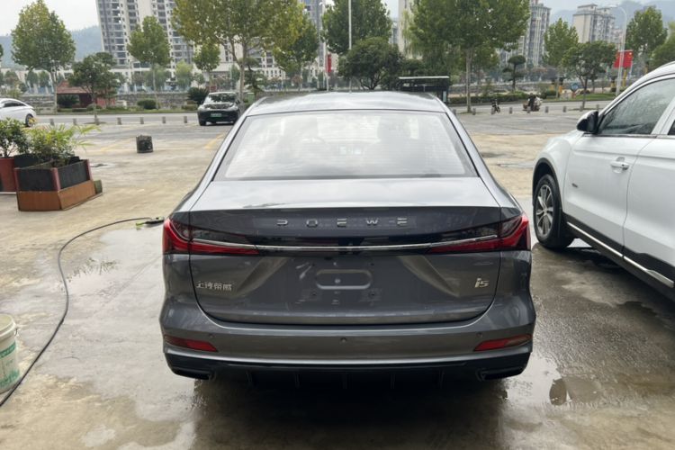 Used Roewe i5 2023 1.5L Manual Comfort Edition Exterior 4