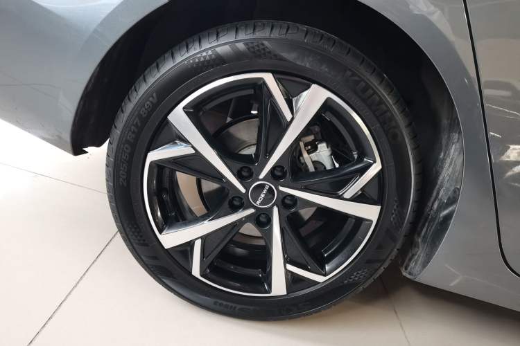 Used Roewe i5 2023 1.5L CVT Luxury Edition Exterior 5