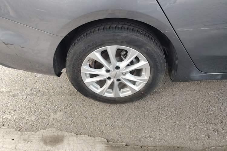 Used Roewe i5 2023 1.5L CVT Luxury Edition Exterior 5