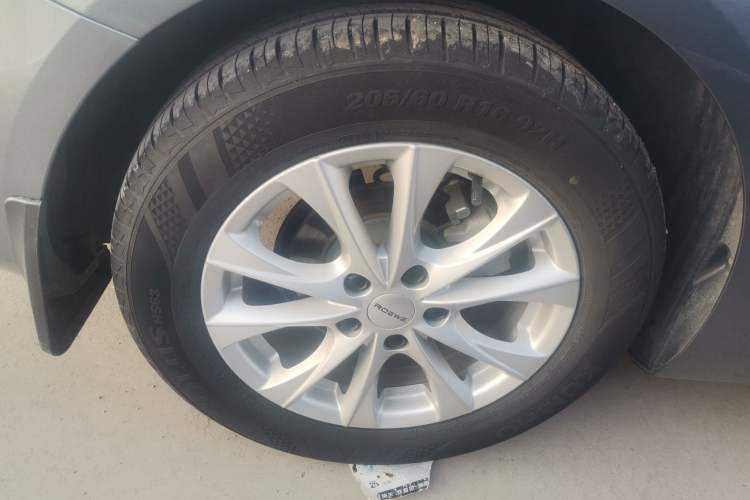 Used Roewe i5 2023 1.5L Manual Comfort Edition Exterior 5
