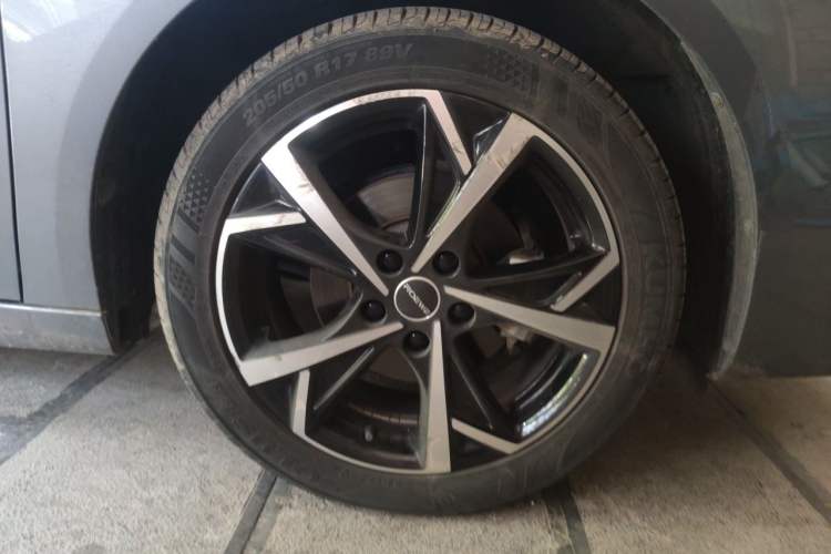 Used Roewe i5 2023 1.5L CVT Luxury Edition Exterior 7
