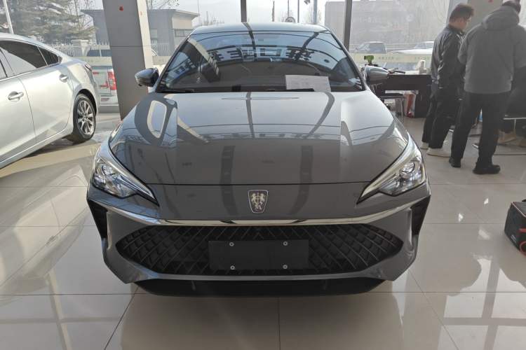 Used Roewe i5 2023 1.5L CVT Luxury Edition Front