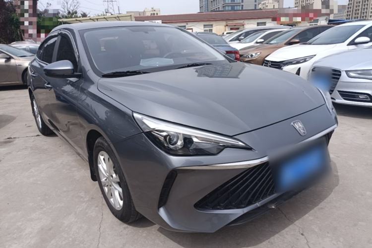 Used Roewe i5 2023 1.5L CVT Luxury Edition Front Right 45 Deg