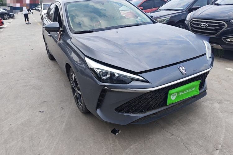 Used Roewe i5 2023 1.5L CVT Luxury Edition Front Right 45 Deg