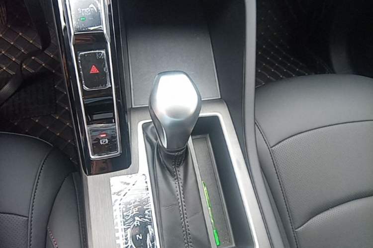 Used Roewe i5 2023 1.5L CVT Luxury Edition Gear Lever