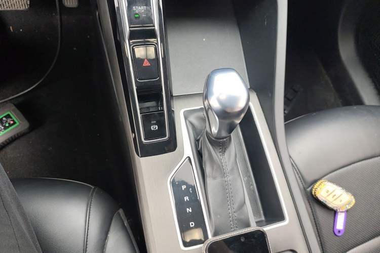 Used Roewe i5 2023 1.5L CVT Luxury Edition Gear Lever