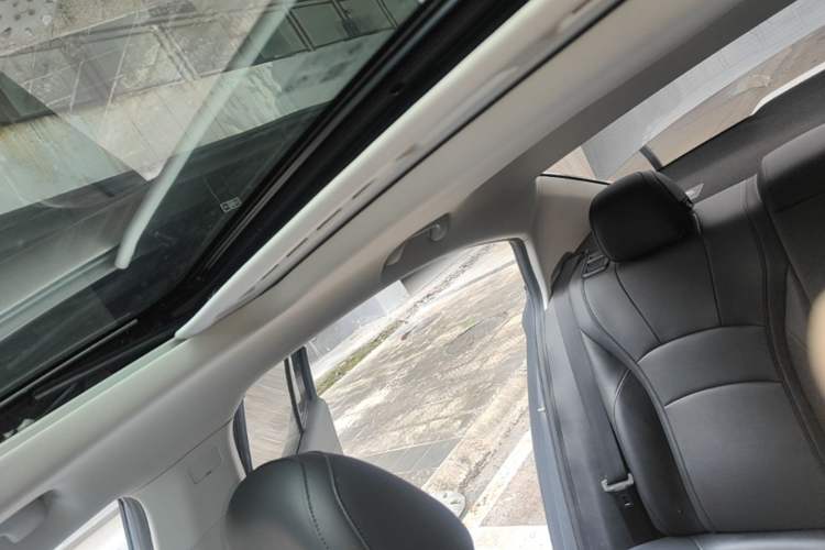 Used Roewe i5 2023 1.5L CVT Luxury Edition Headliner