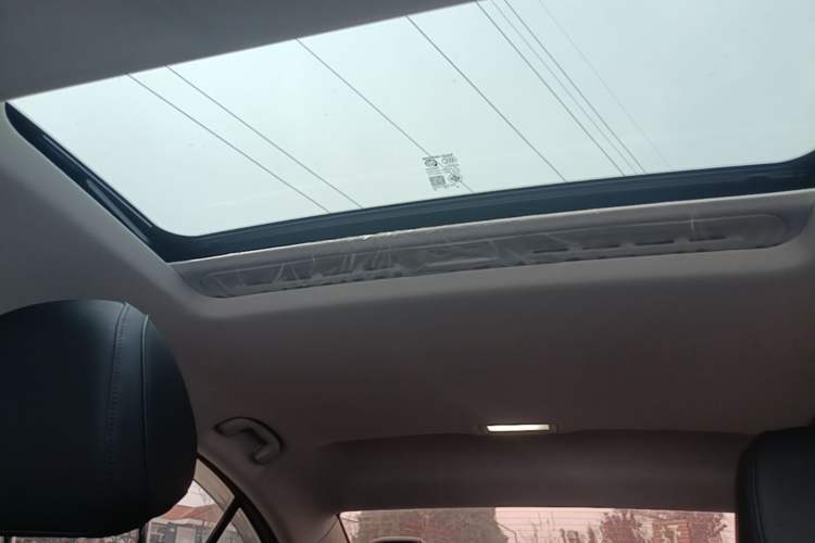Used Roewe i5 2023 1.5L CVT Luxury Edition Headliner