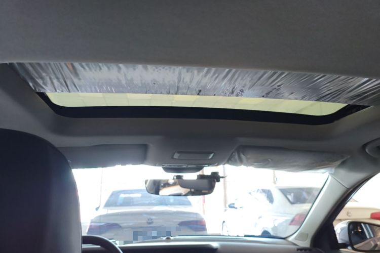 Used Roewe i5 2023 1.5L CVT Luxury Edition Headliner