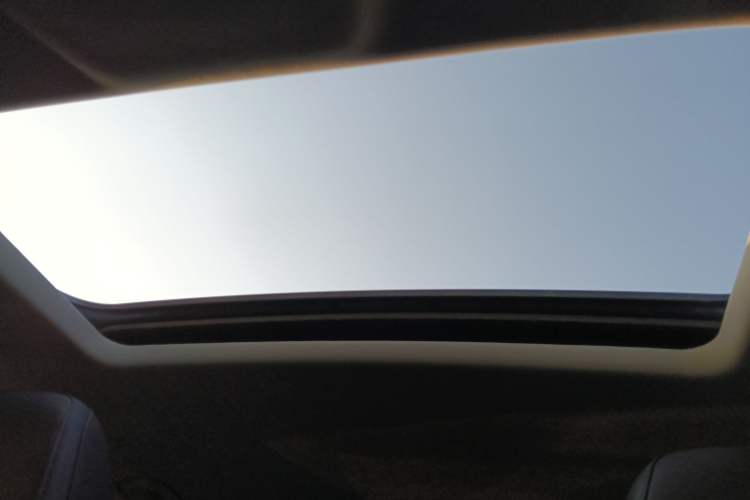 Used Roewe i5 2023 1.5L CVT Luxury Edition Headliner