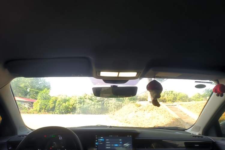 Used Roewe i5 2023 1.5L Manual Comfort Edition Headliner