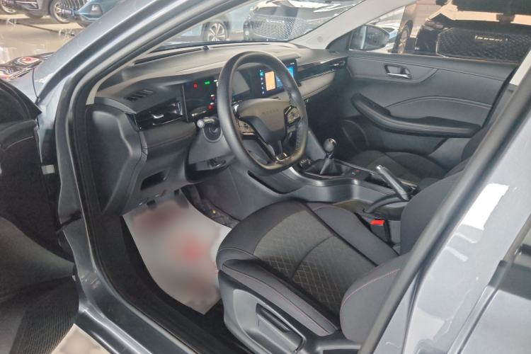 Used Roewe i5 2023 1.5L Manual Comfort Edition Interior 1