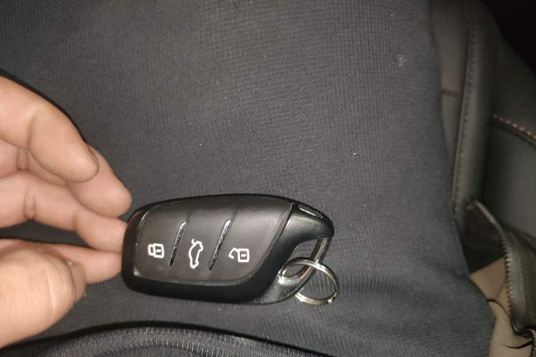 Used Roewe i5 2023 1.5L CVT Luxury Edition Interior 1